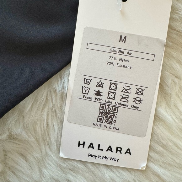 Halara Black Cloudful Air Plush Cropped Yoga Sports Top Medium NWT - Picture 5 of 11